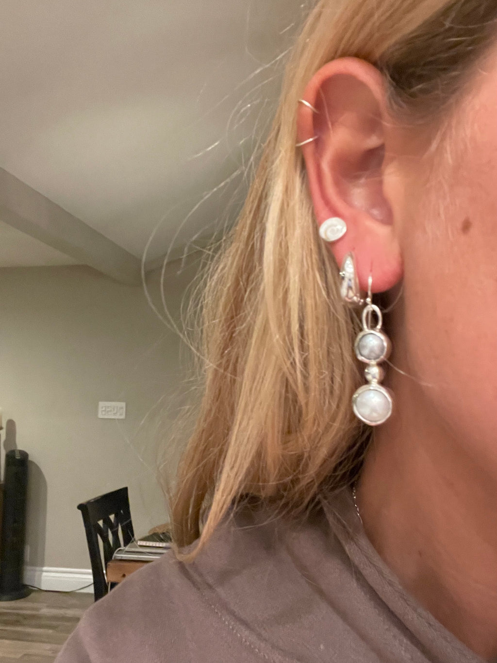 Pearl Dot Dangling Earrings